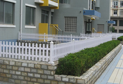 塑钢护栏